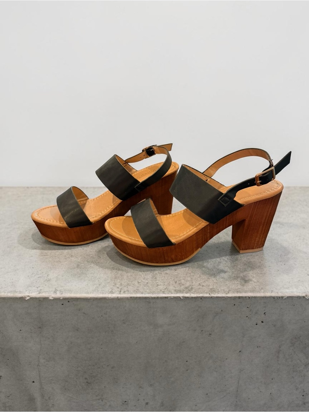 Women's Black Strap Platform Sandals with Wood Block Heel